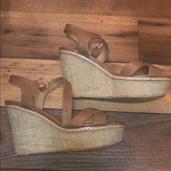 Adorable brow spring wedges - Picture 2 of 3